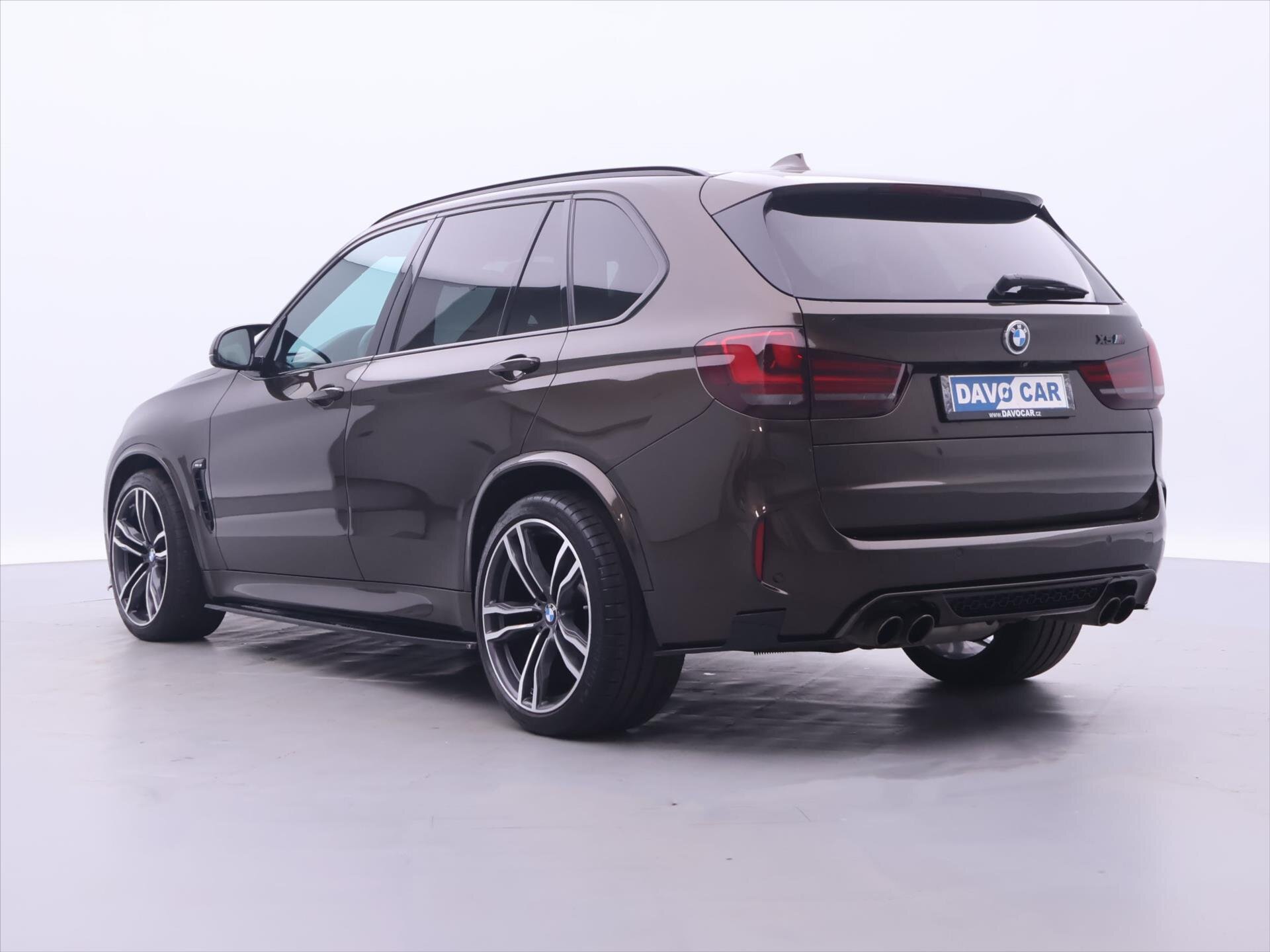 BMW X5 SUV / Terénní 4,4 l 423 kw