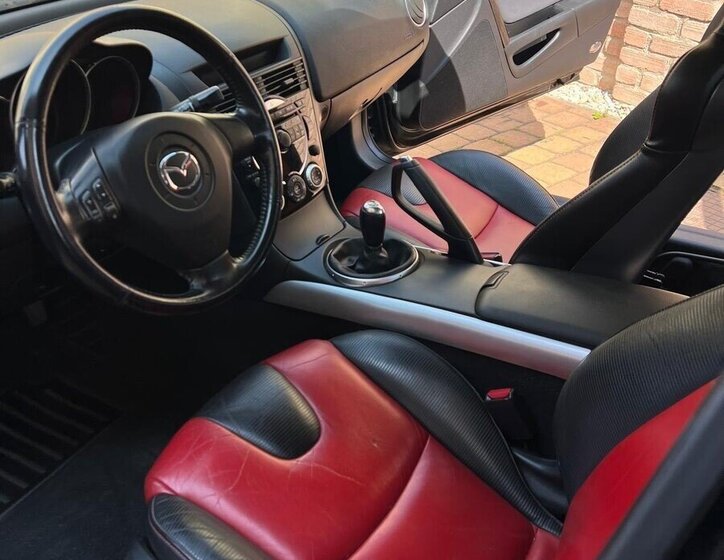Mazda RX-8 Sedan / Limuzína 0,0 141 kw