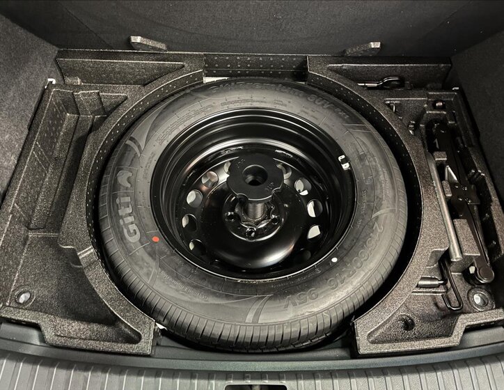 Škoda Karoq SUV / Terénní 1,5 l 110 kw