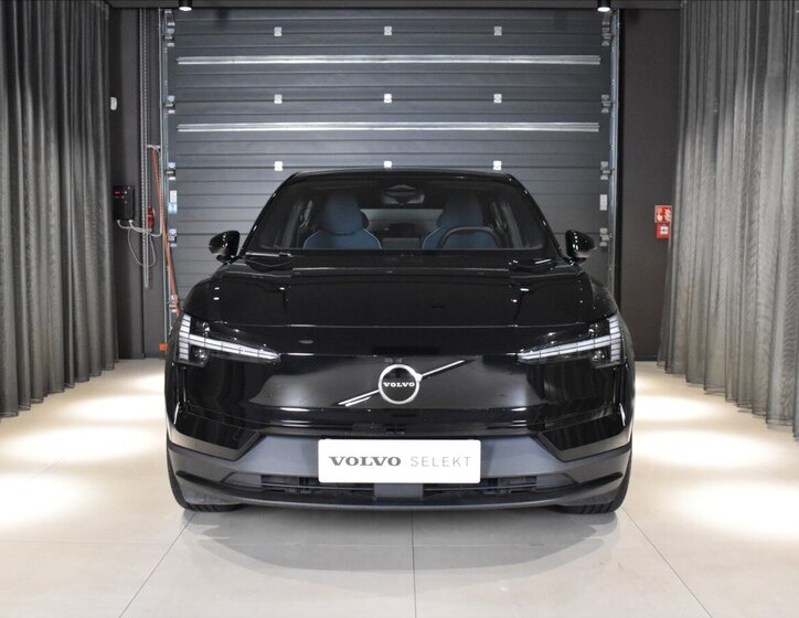 Volvo EX30 SUV / Terénní 0,0 200 kw