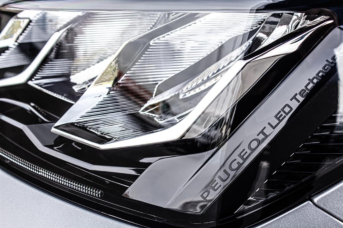 Peugeot 208 Hatchback 1,2 l 81 kw