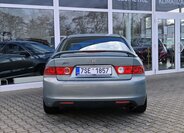 Honda Accord Sedan / Limuzína 2,0 l 114 kw