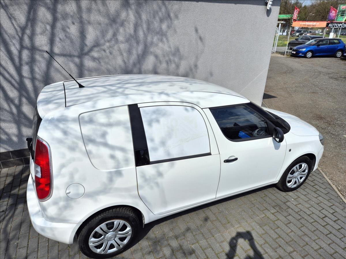 Škoda Praktik Skříň 1,6 l 66 kw