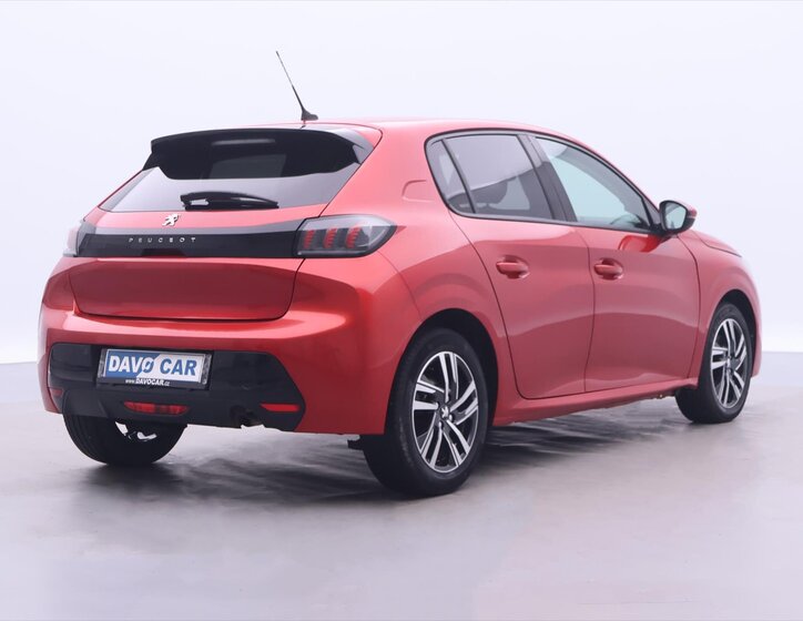 Peugeot 208 Hatchback 1,2 l 74 kw