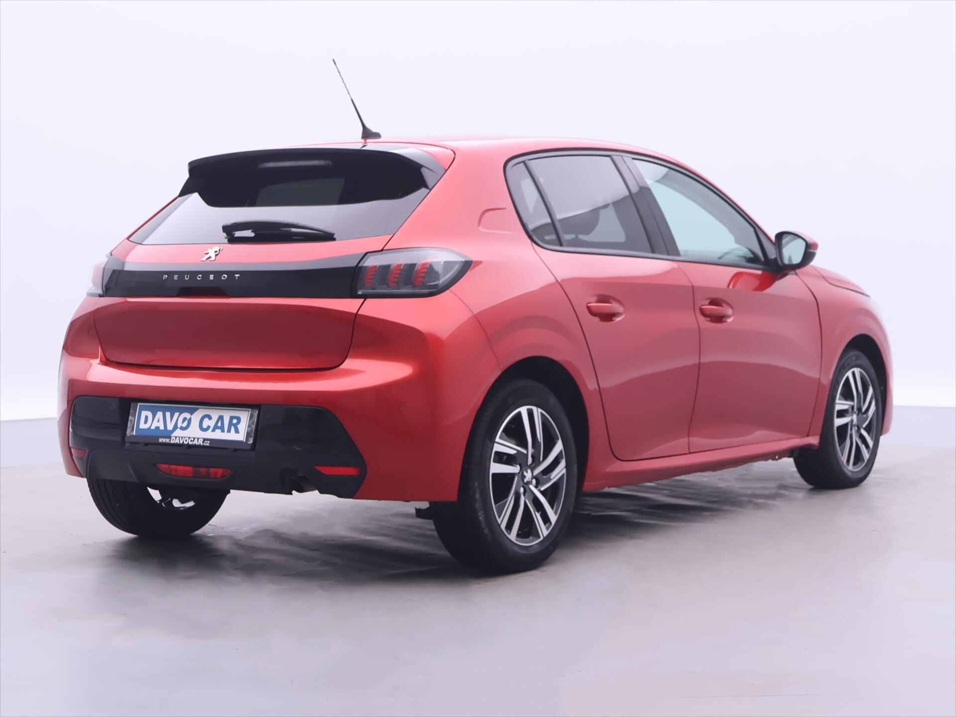 Peugeot 208 Hatchback 1,2 l 74 kw