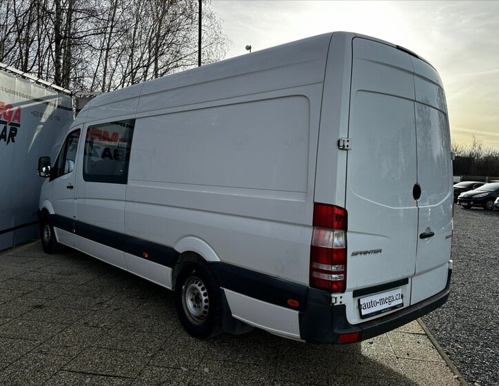 Mercedes-Benz Sprinter 8