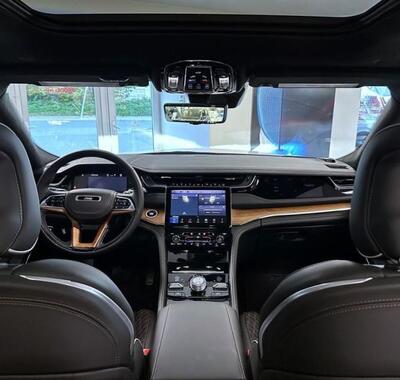 Jeep Grand Cherokee 21