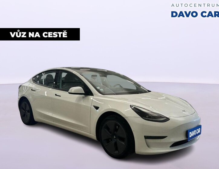 Tesla Model 3 Sedan / Limuzína 0,0 340 kw