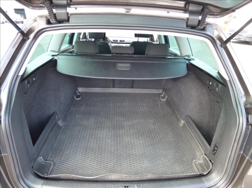 Volkswagen Passat Kombi 2,0 l 130 kw