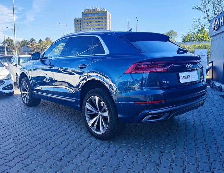 Audi Q8 7