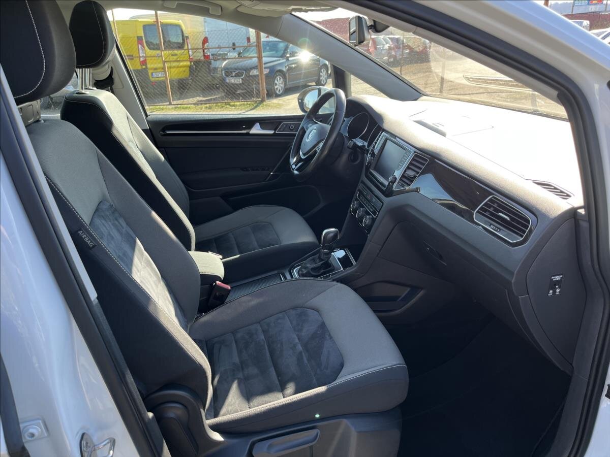 Volkswagen Golf Sportsvan Kombi 1,6 l 81 kw