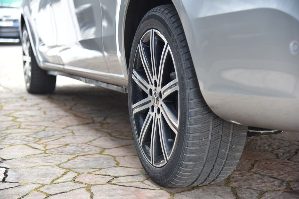 Mercedes-Benz Třídy V VAN-Minibus 2,0 l 174 kw