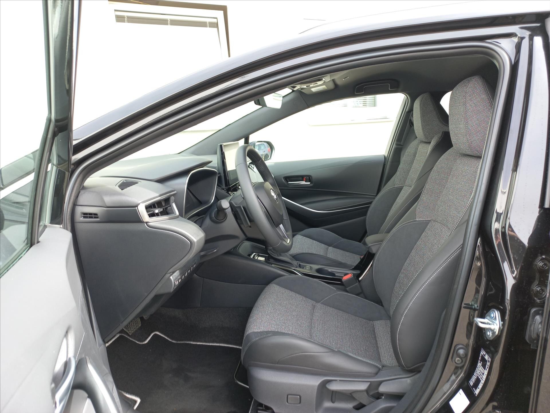 Toyota Corolla Kombi 2,0 l 98 kw