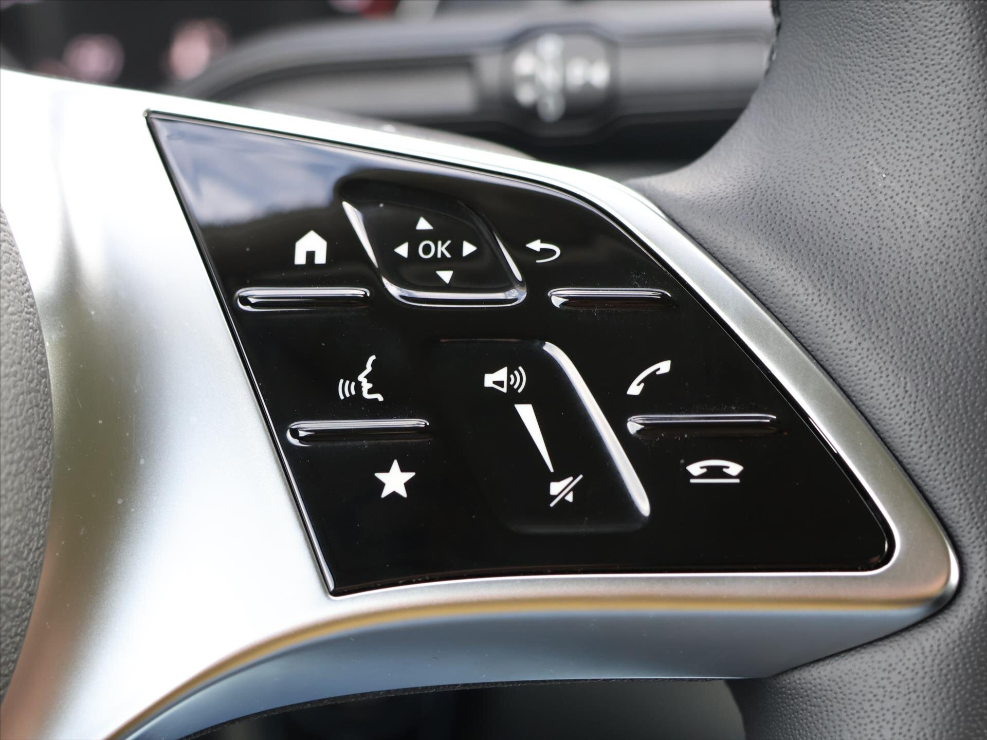 Mercedes-Benz Vito Kombi 2,0 l 174 kw