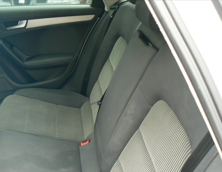Audi A4 Kombi 2,0 l 105 kw