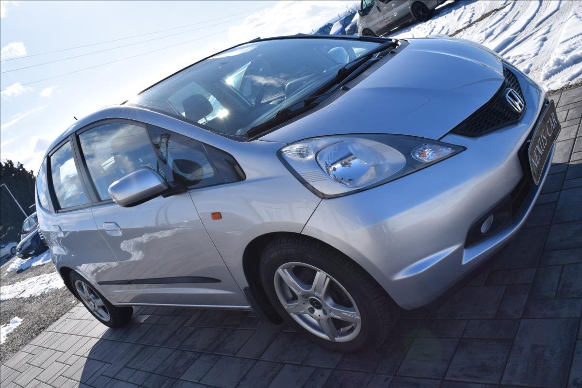 Honda Jazz Hatchback 1,2 l 66 kw