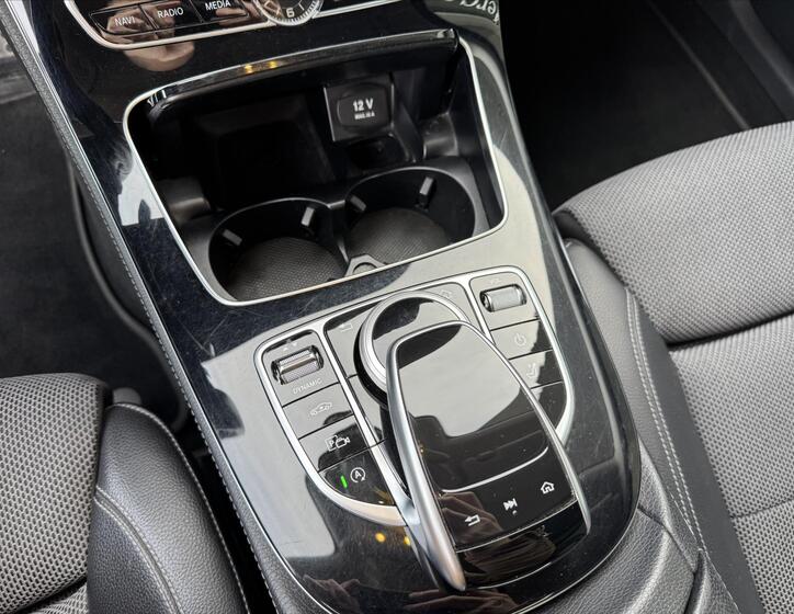 Mercedes-Benz Třídy E 19