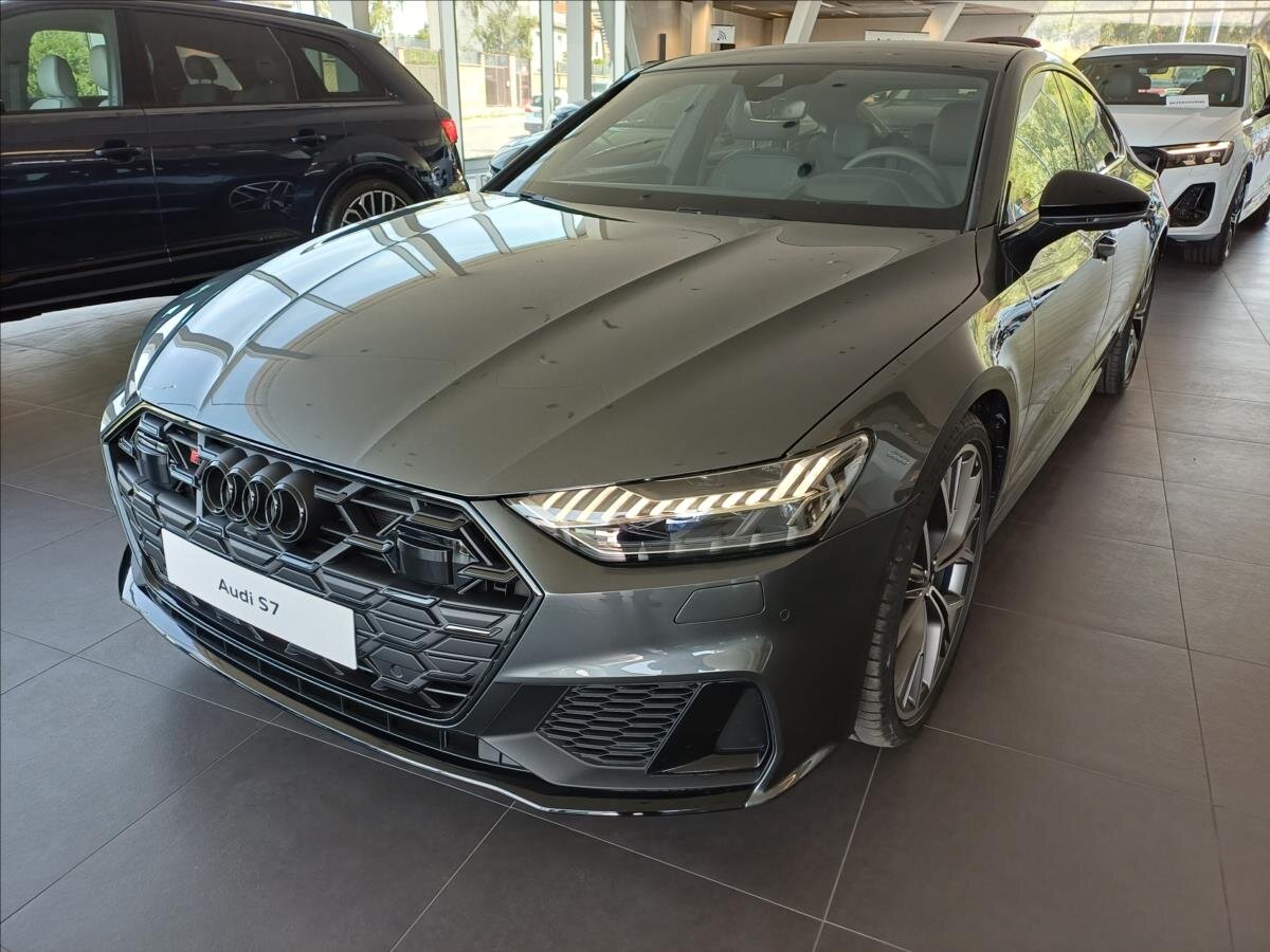 Audi S7