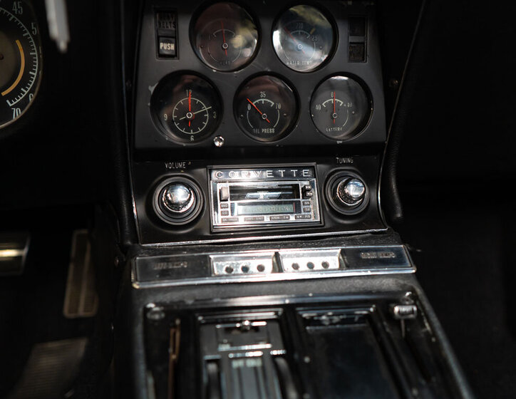 Chevrolet Corvette 16