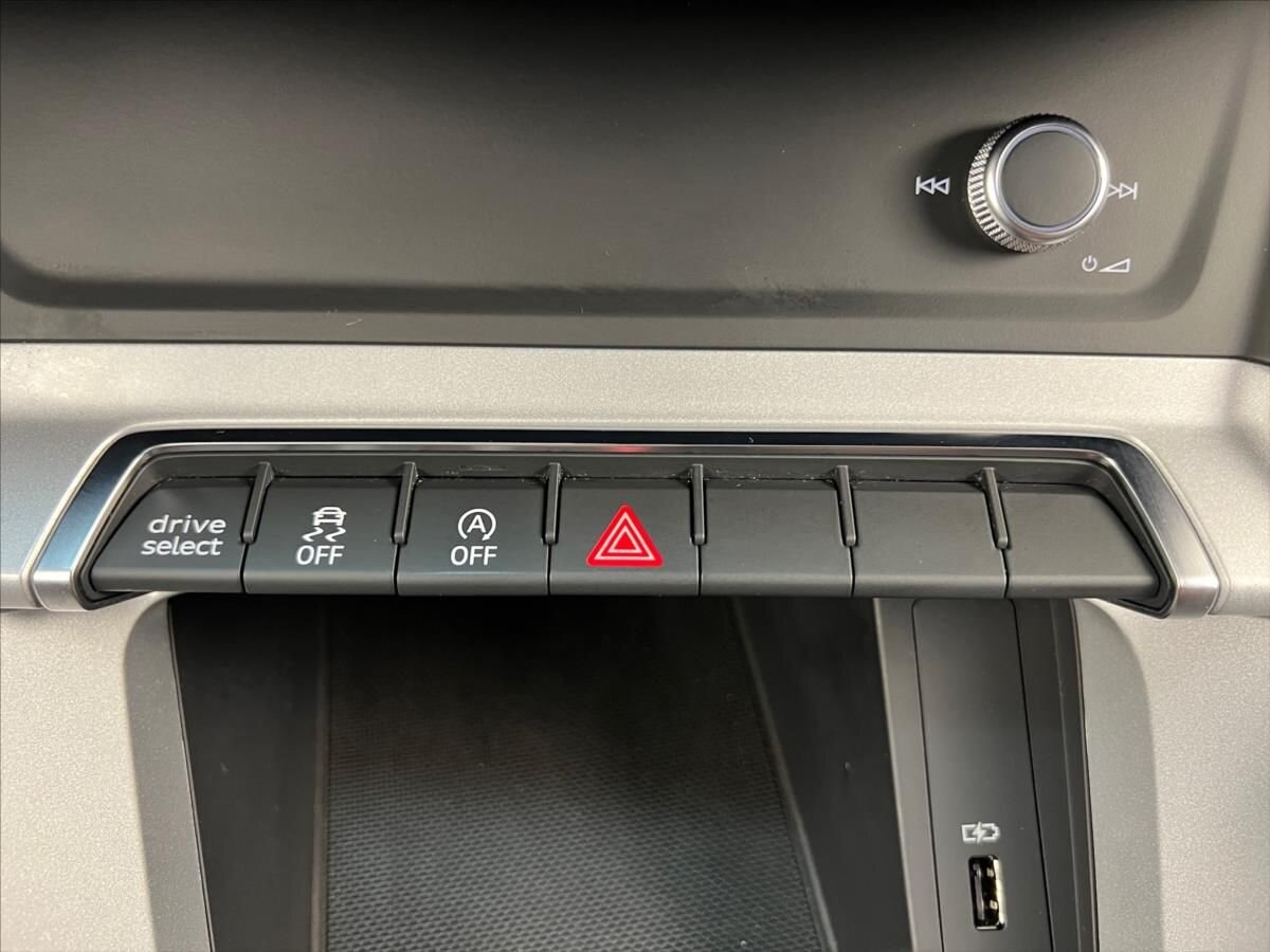 Audi Q3 SUV / Terénní 2,0 l 110 kw