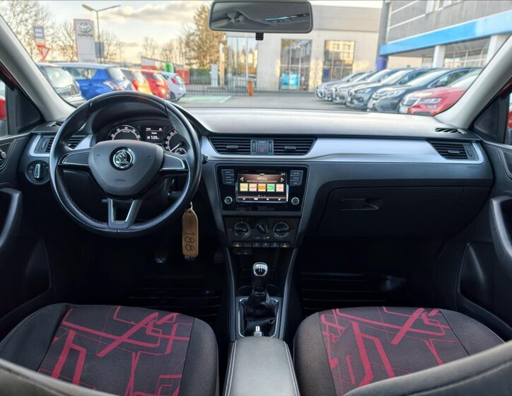 Škoda Rapid Hatchback 999,0 70 kw