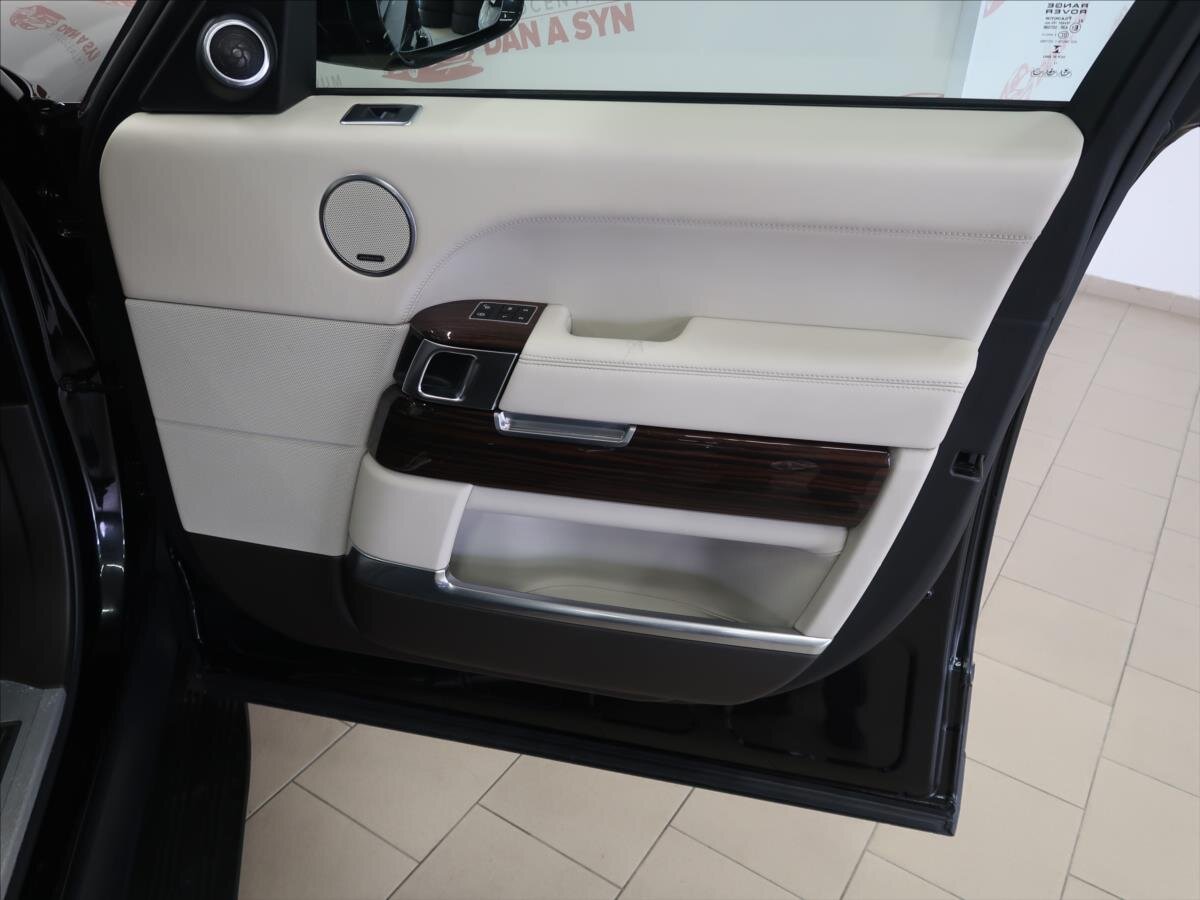 Land Rover Range Rover SUV / Terénní 4,4 l 250 kw