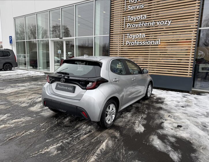 Toyota Yaris Hatchback 1,5 l 68 kw