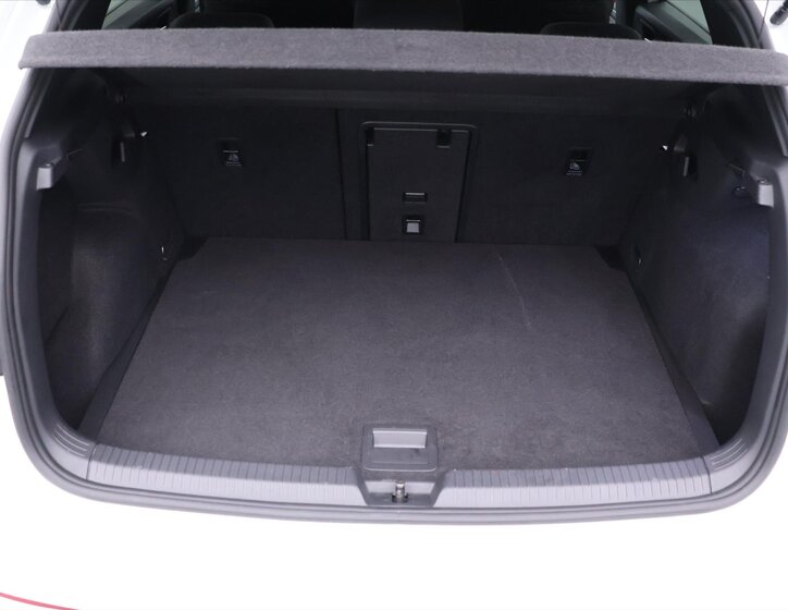 Volkswagen Golf Hatchback 2,0 l 180 kw