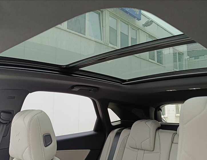 DS Automobiles DS7 Crossback 27