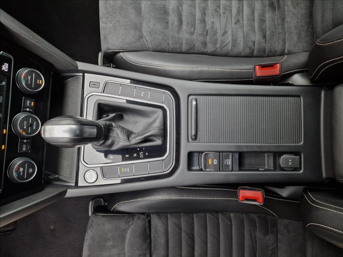 Volkswagen Passat Kombi 2,0 l 110 kw