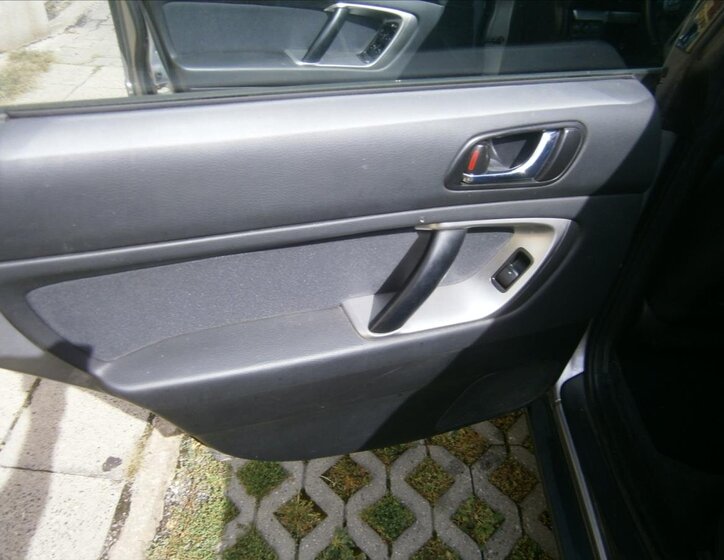 Subaru Legacy Kombi 2,5 l 127 kw