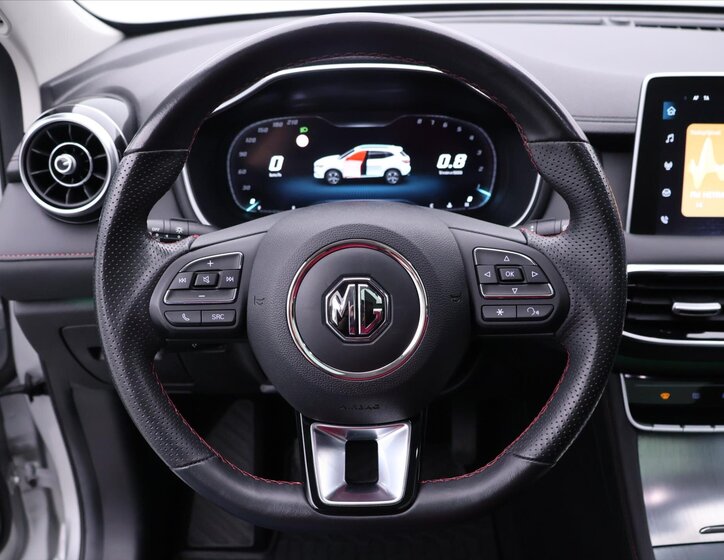 MG HS SUV / Terénní 1,5 l 119 kw