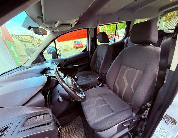 Ford Tourneo Connect 13
