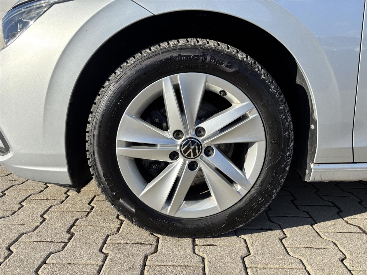 Volkswagen Golf Kombi 1,5 l 110 kw