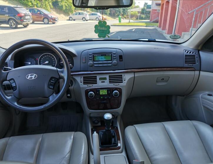 Hyundai Sonata 7