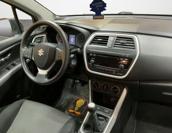 Suzuki SX4 S-Cross SUV 1,6 l 88 kw