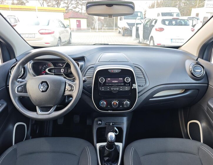 Renault Captur SUV / Terénní 898,0 66 kw