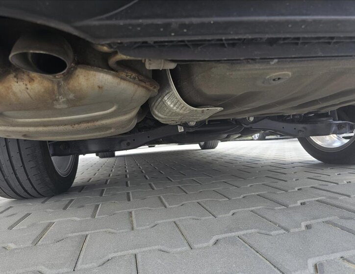 Volkswagen Golf Kombi 2,0 l 110 kw