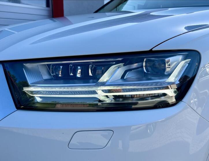 Audi Q7 46