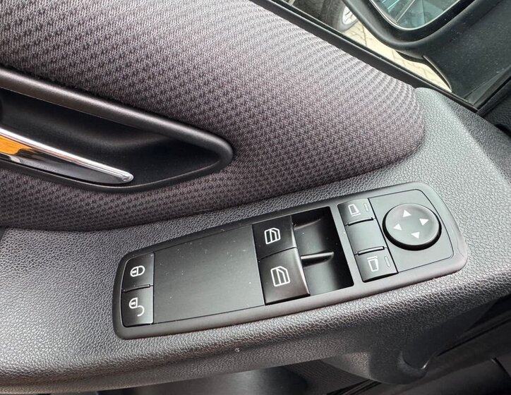 Mercedes-Benz Třídy A Hatchback 2,0 l 80 kw