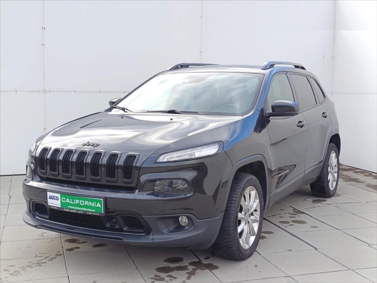 Jeep Cherokee SUV 3,2 l 200 kw