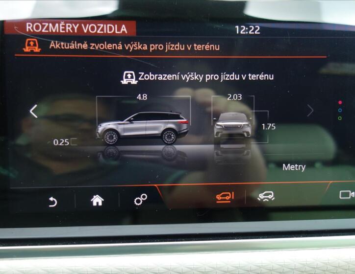 Land Rover Range Rover Velar 32