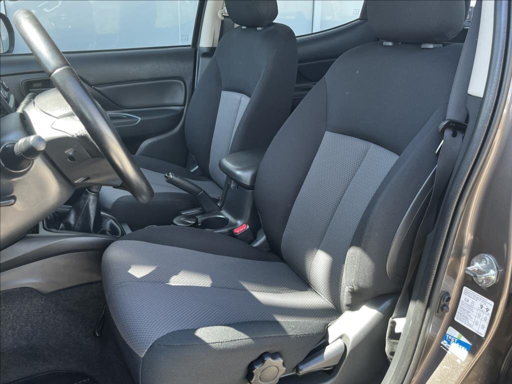 Mitsubishi L200 Pick-up 2,3 l 110 kw