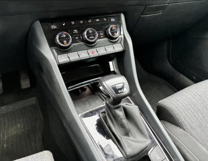 Škoda Karoq SUV / Terénní 2,0 l 110 kw