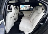 BMW Řada 7 Sedan / Limuzína 3,0 l 360 kw