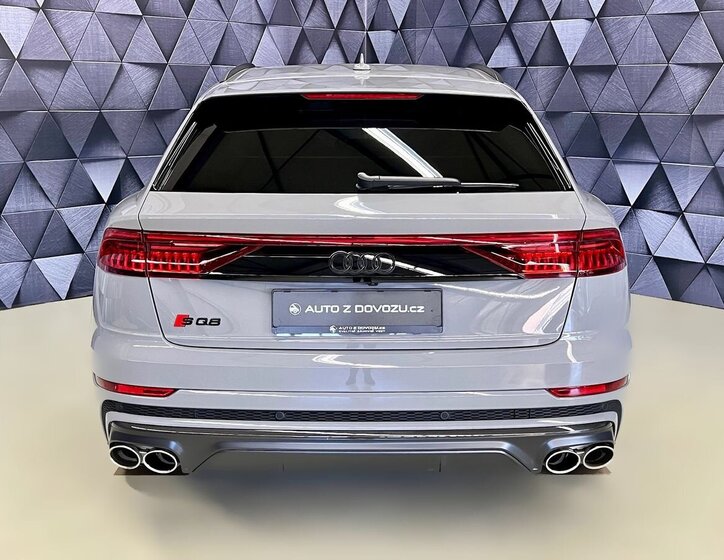 Audi SQ8 SUV / Terénní 4,0 l 373 kw