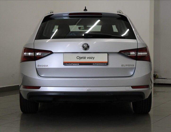 Škoda Superb 4