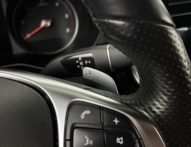 Mercedes-Benz GLC 12