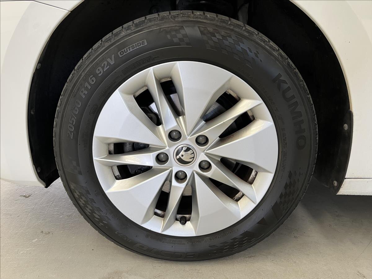 Škoda Octavia Kombi 2,0 l 85 kw