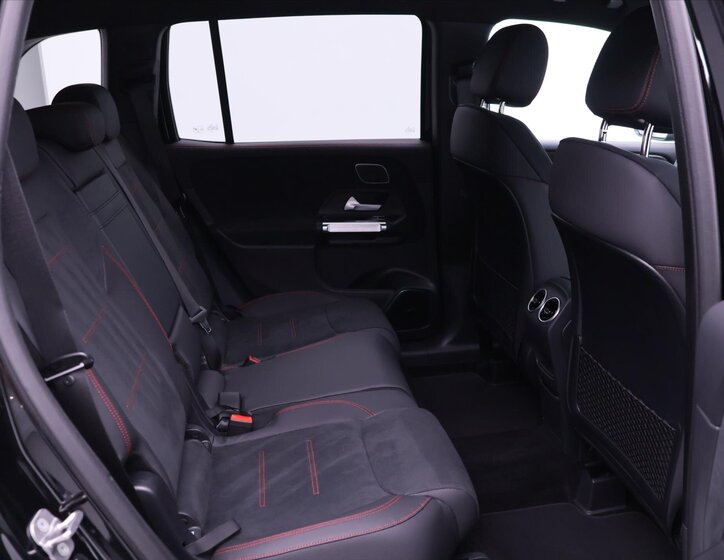 Mercedes-Benz GLB 50